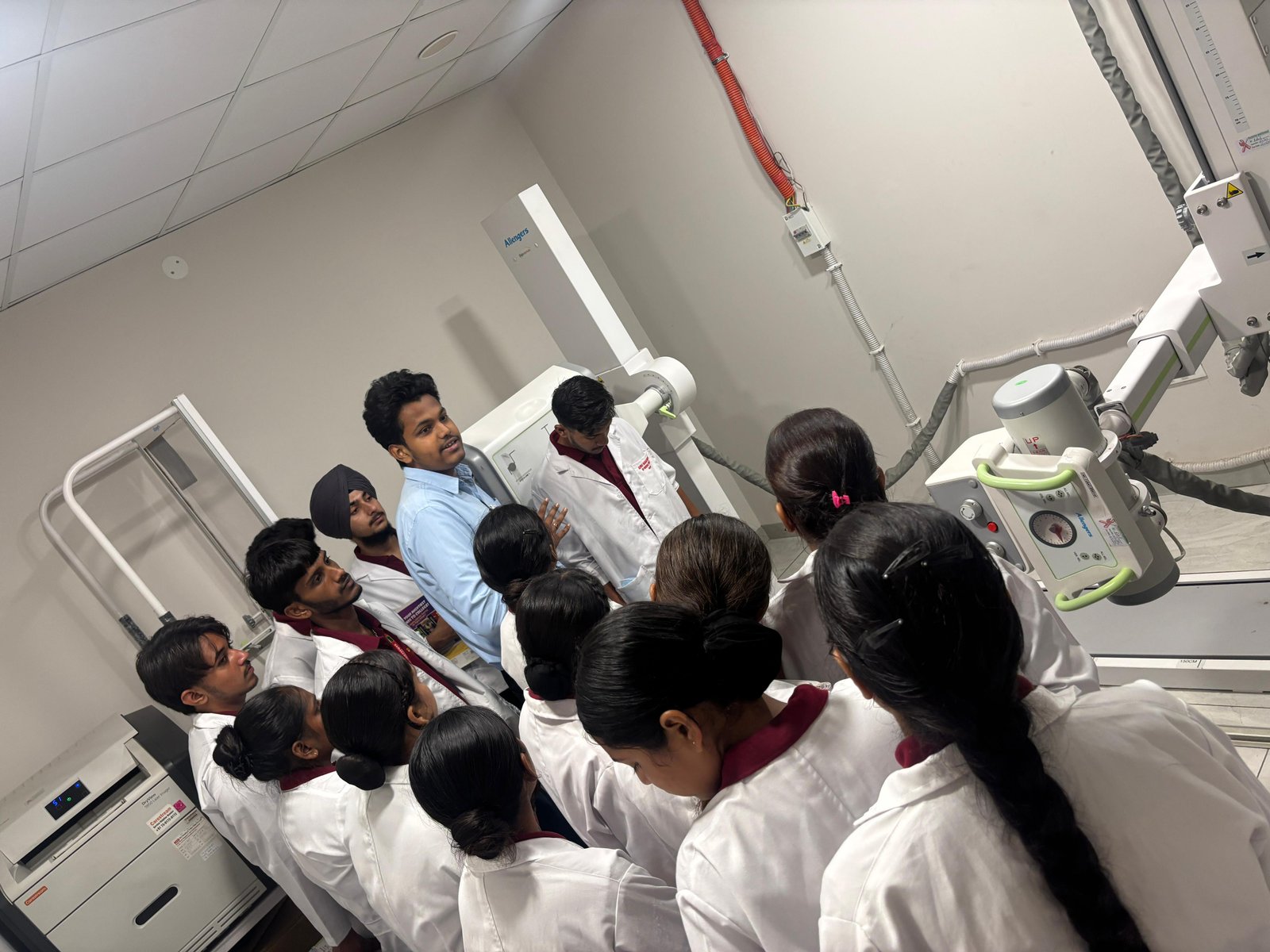 CLINICAL EXPOSURE VISIT Learning Through Real Hospital Experience Multi-Speciality Centre Hospital & Vardhman