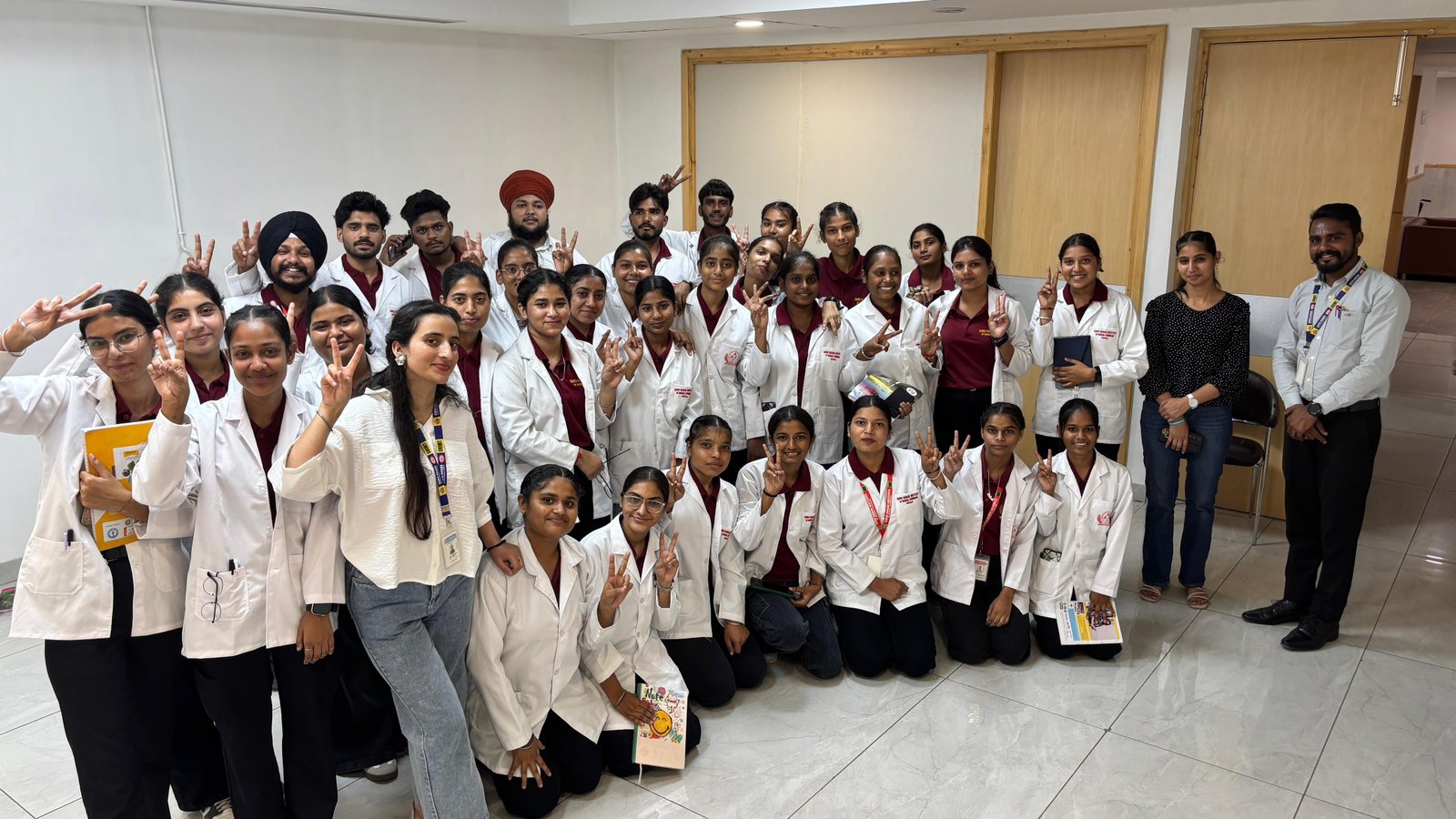 CLINICAL EXPOSURE VISIT Learning Through Real Hospital Experience Multi-Speciality Centre Hospital & Vardhman