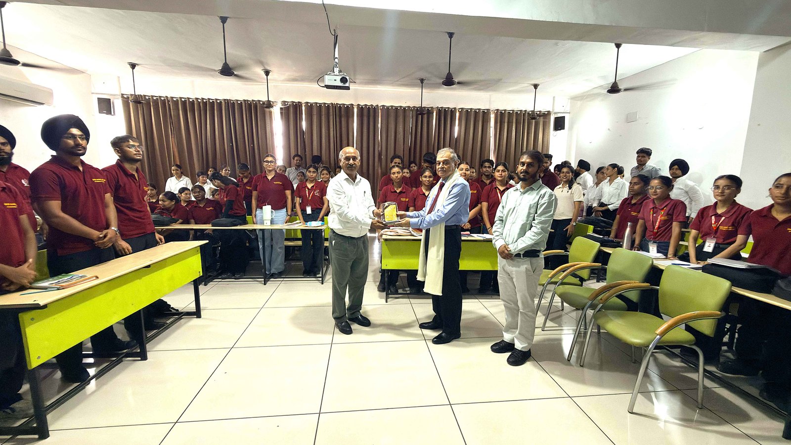 🩺 Learning Beyond the Classroom: 46+ Years of Healthcare Expertise